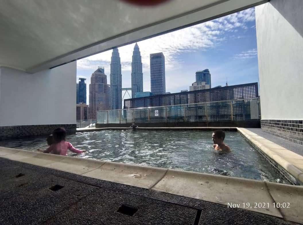 Klcc Legasi Direct View With A Superking Bed At A 3-Bedroom Premium Unit Куала-Лумпур Экстерьер фото